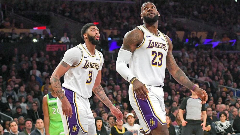 nba现役第一中锋戴维斯,21年最强nba戴维斯