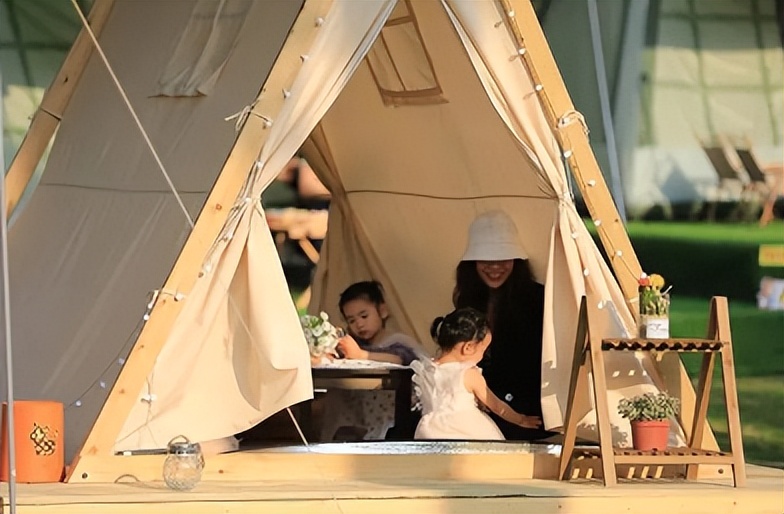 假期余额不足带孩子露营,假期余额不足赶紧郊游