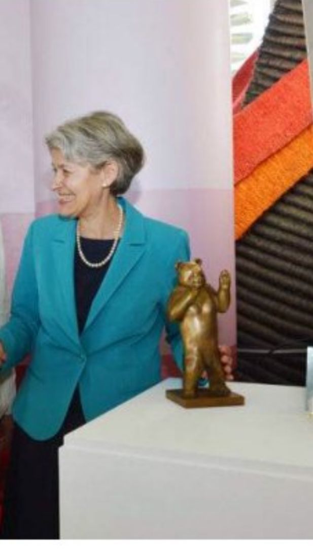 谁来做“成都礼物”？