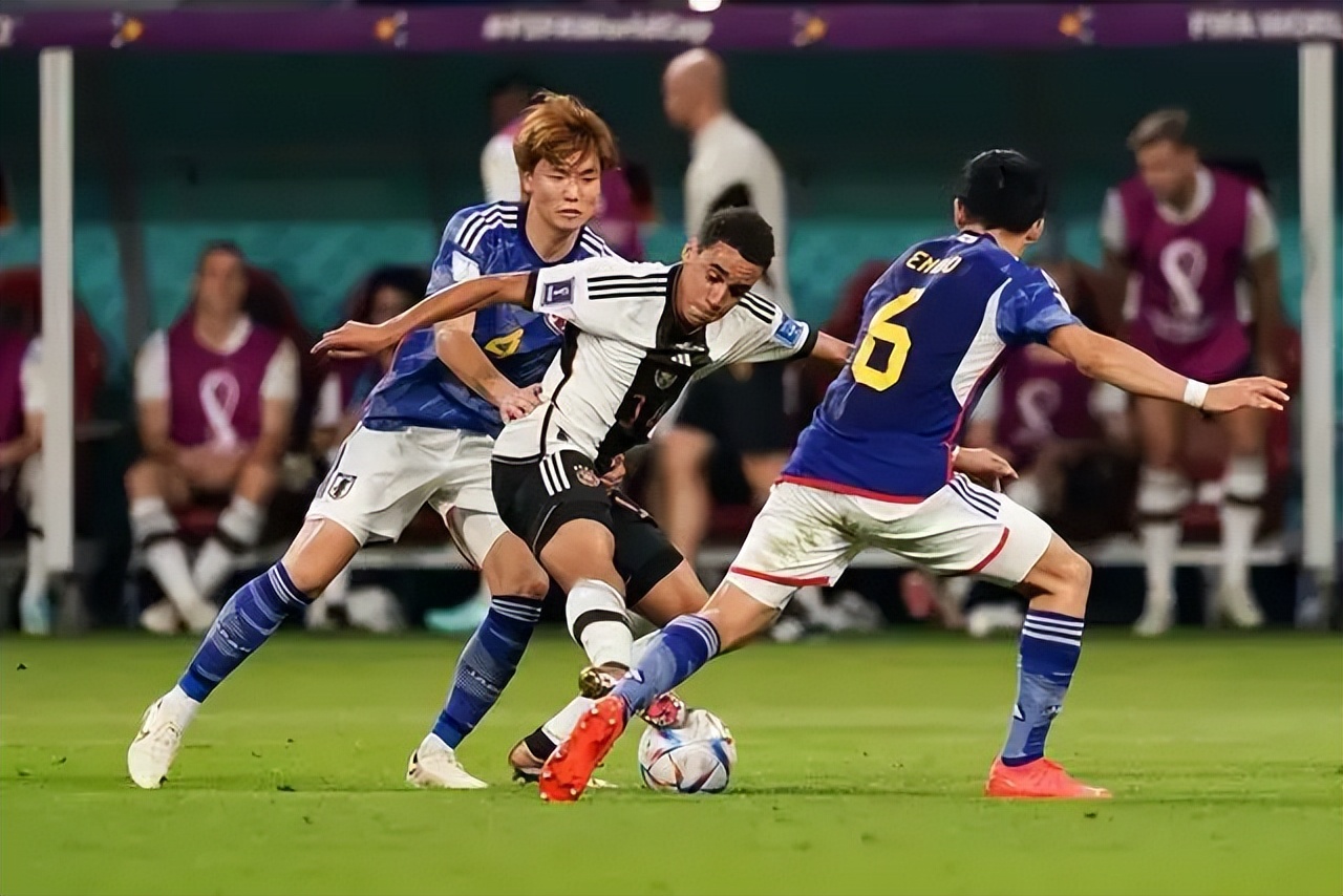 逆水狂飙：蓝武士掀翻德意志战车