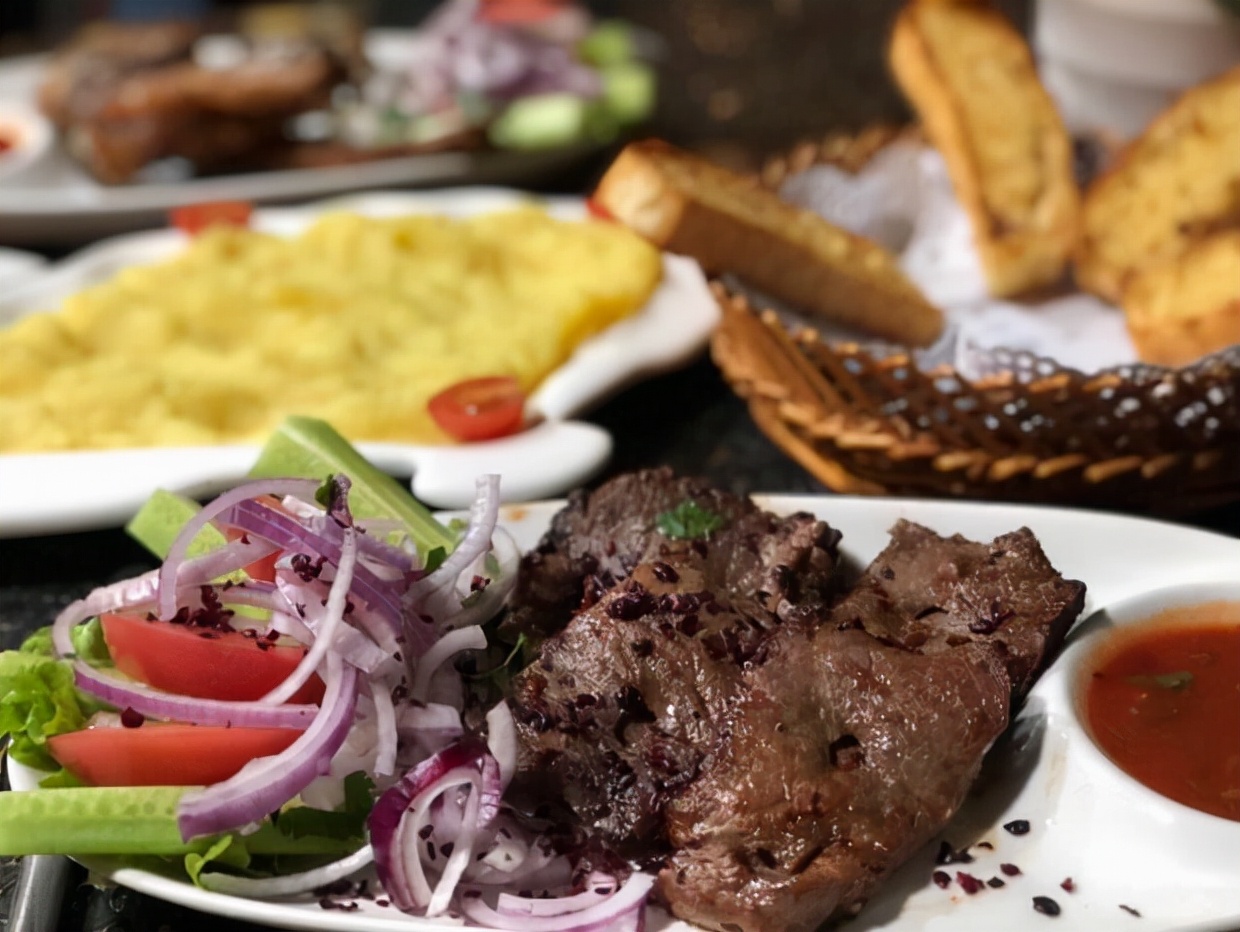 “战火连天”小迪拜阿塞拜疆现状，带你看看阿塞拜疆的冷知识