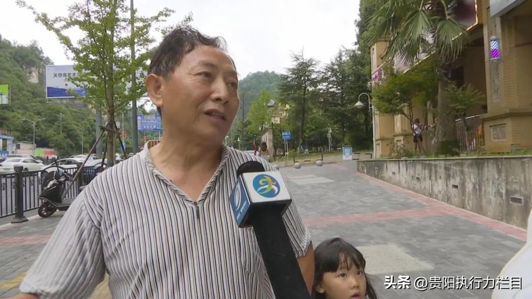 区长在访谈中承诺:过街天桥11月投入使用!天誉城居民喜笑颜开