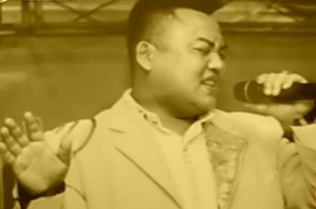 从服务员变身央视主持人,潜逃13年登上相亲节目