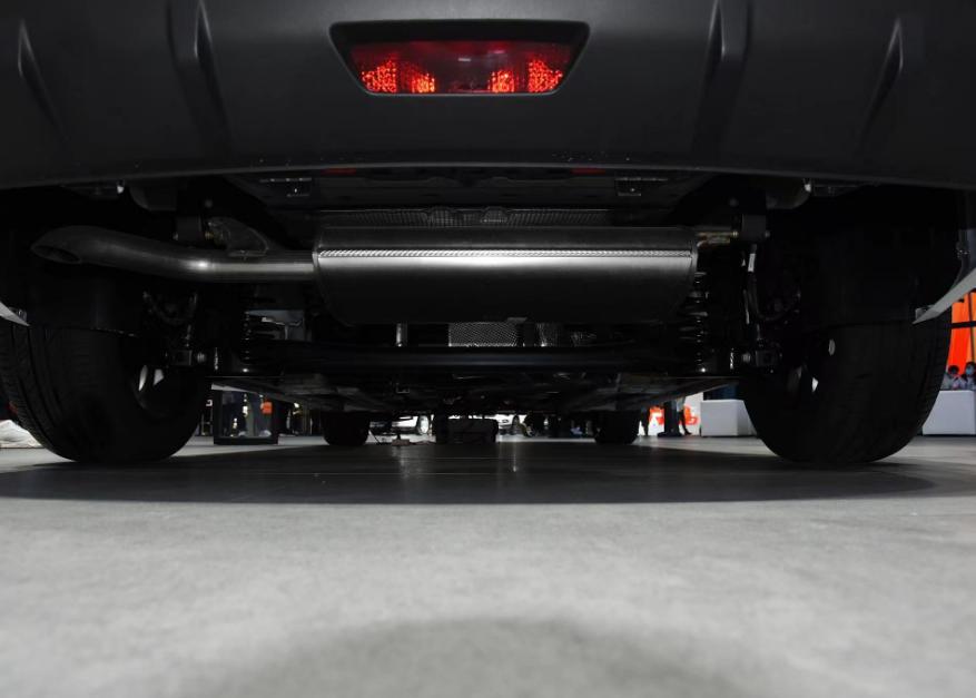 吉利帝豪亚运版配置,2023年吉利帝豪亚运版落地多少钱