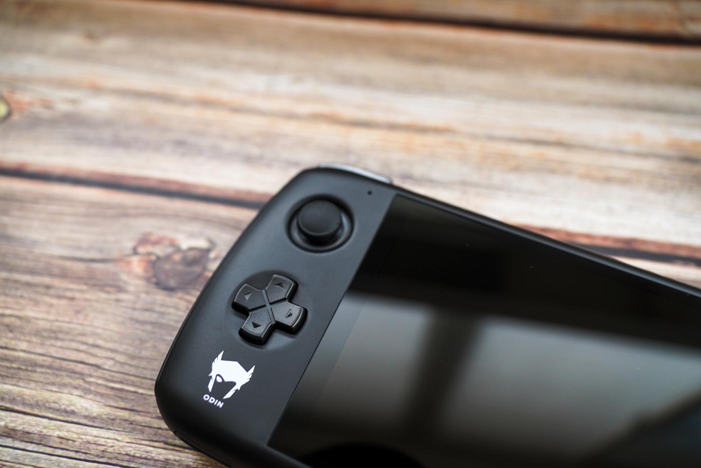 ayaneo安卓掌机评测,aynodin奥丁安卓游戏机测评