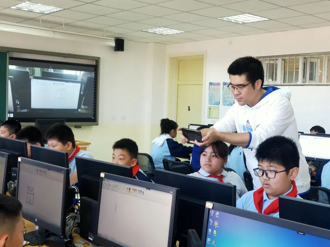 天津市实验小学滨海学校,天津滨海实验小学怎么样