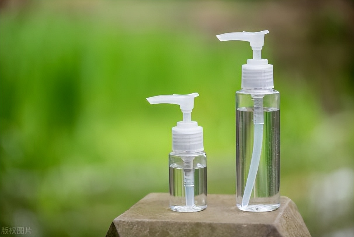 墙壁潮湿发霉用什么消毒,墙壁潮湿发霉怎样彻底处理