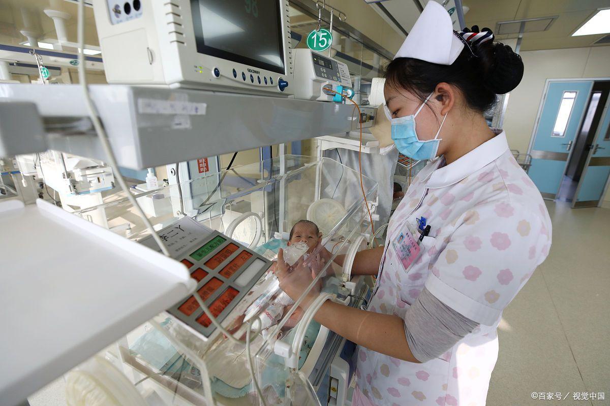 四个月宝宝肚子咕噜噜响晚上哭闹,宝宝的肚子老咕噜响是怎么回事