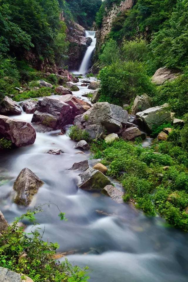 这个夏天一定要去玩一趟漂流,这个夏天一定要去玩一场漂流