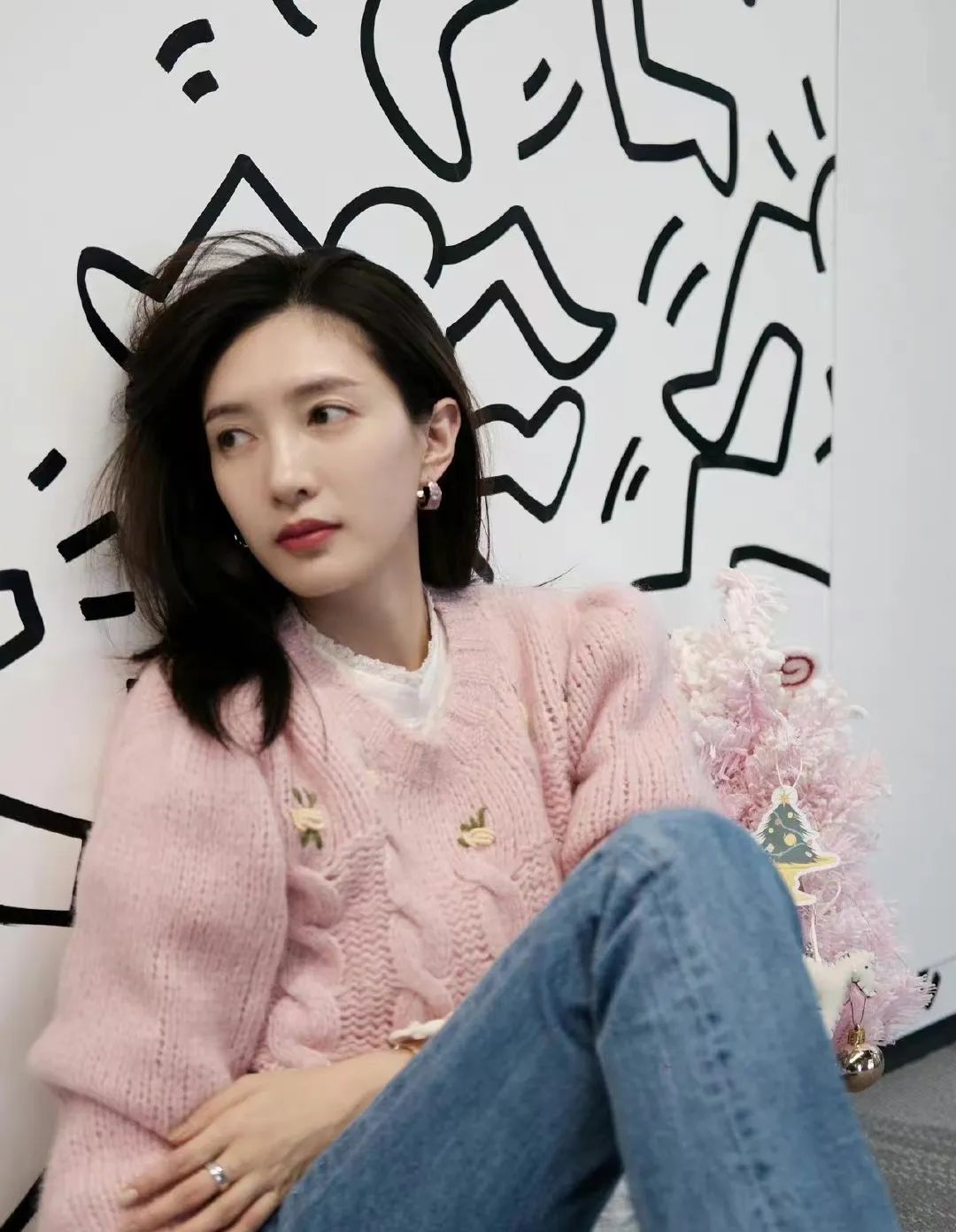 江疏影王丽坤张俪,江疏影和张俪是一个人吗