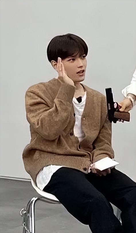 流星金永大拍杂志是第几集,流星男主金永大照片