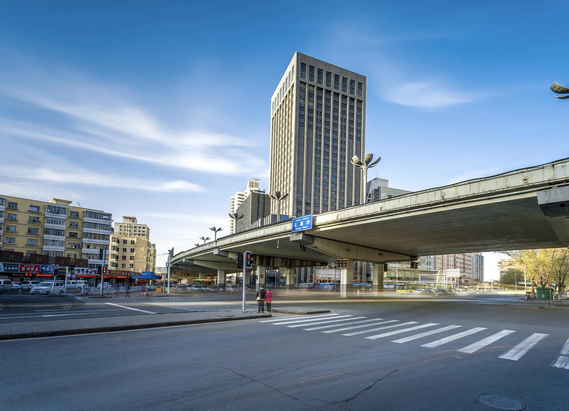 乌鲁木齐有没有国际商贸城,乌鲁木齐商贸物流中心