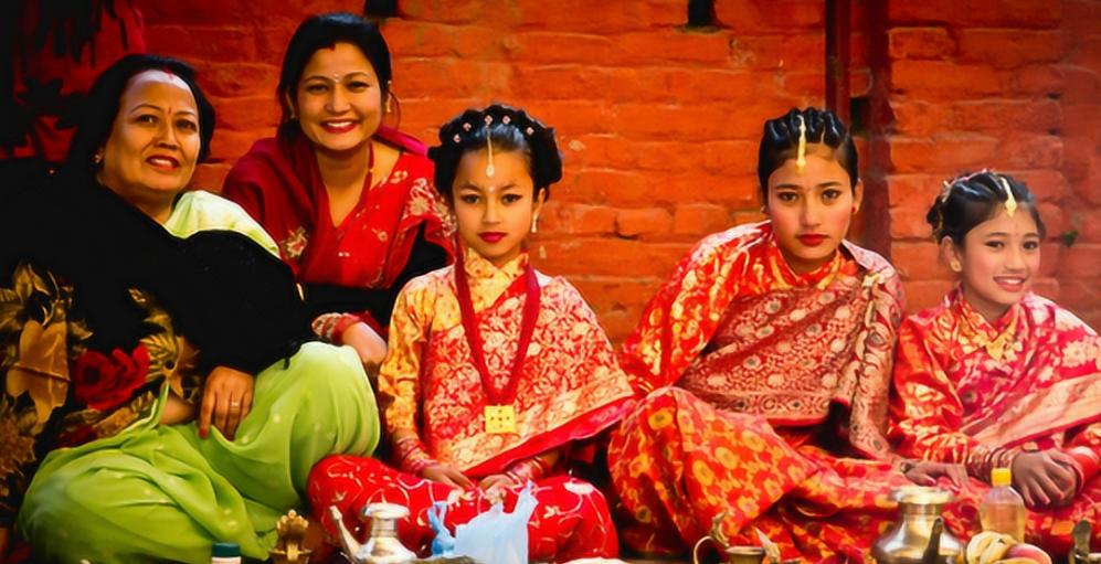 尼泊尔风俗为啥没有寡妇,尼泊尔女人的悲惨的生活