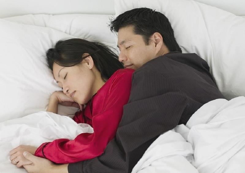 夫妻房事时，坚持多长时间算正常?多久一次对身体好?了解一下