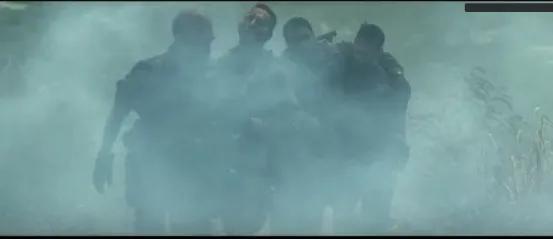 一生中必看的经典美国十佳战争片,太阳之泪很经典的一部战争片