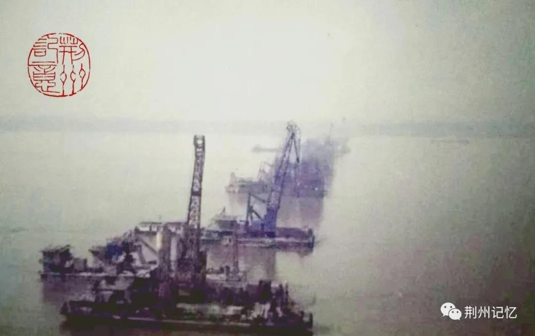 长江大桥建设故事,长江大桥故事