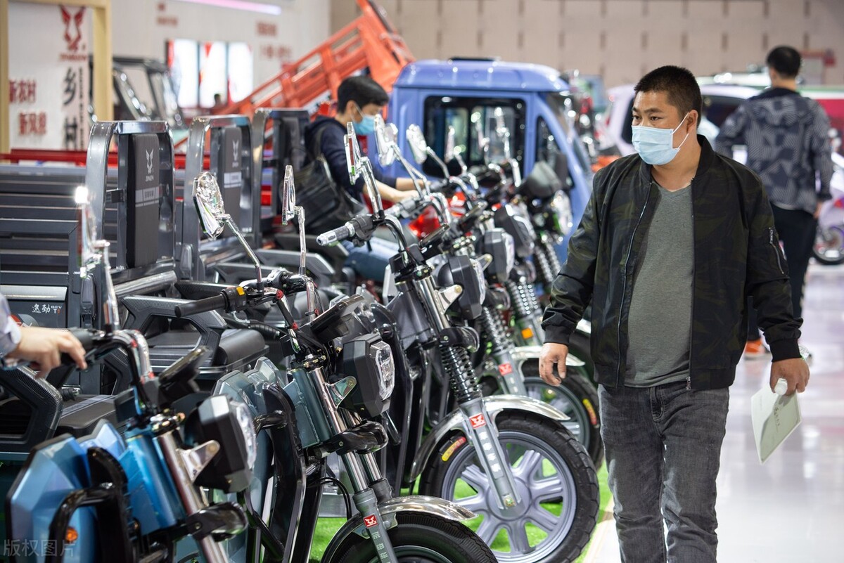 一辆电动三轮车能挣多少钱,一辆3500元电动车利润有多少