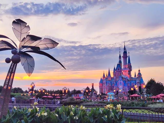 上海迪士尼乐园酒店多少钱一晚上,上海迪士尼乐园酒店