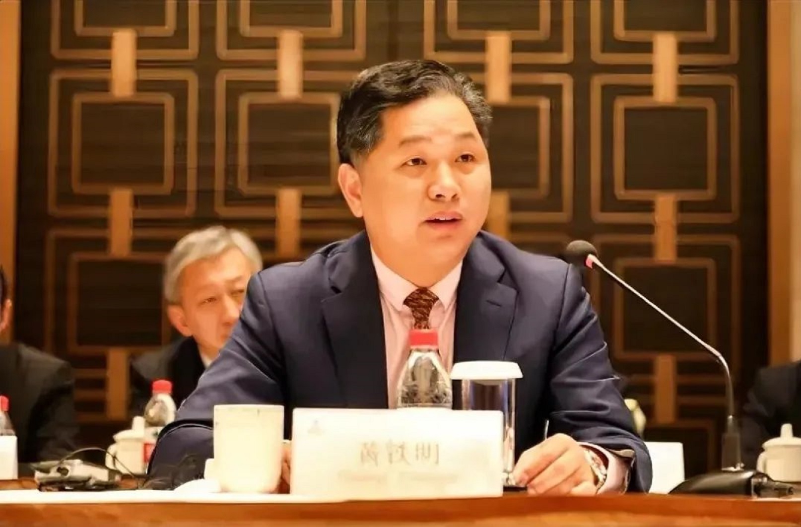 福建闽侯“90后”：21岁崭露头角，渐掌百亿企业，年入58.80亿