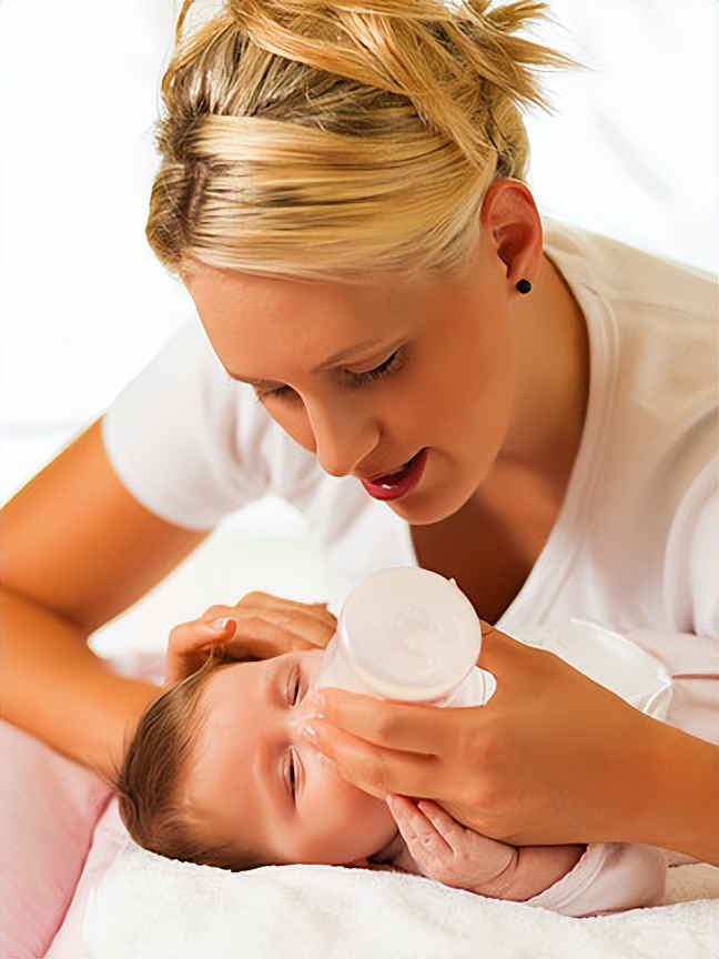 奶嘴选择软的好还是硬的好,奶嘴选取