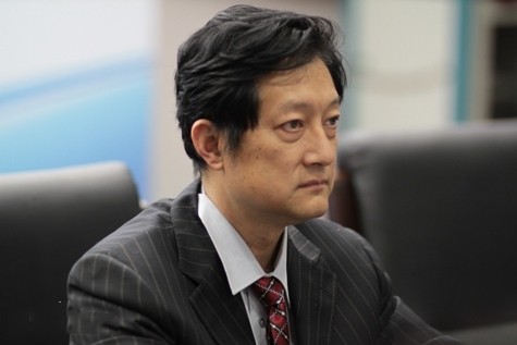 1米8壮汉被杀，1米6驼背老人却被认定是凶手？求告5年终获清白？