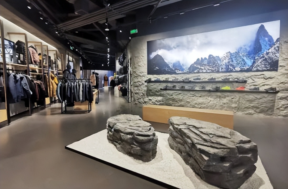 对始祖鸟品牌建议,从先行者到引领者