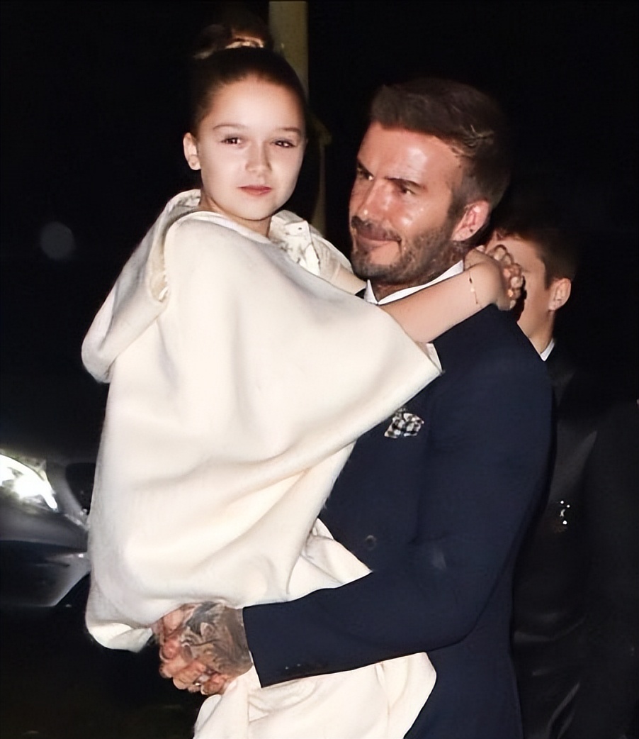 贝克汉姆47米,贝克汉姆小7多大