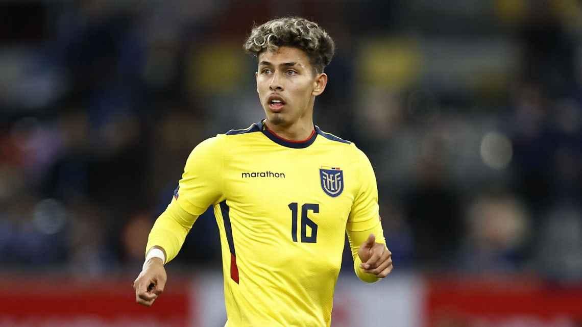 2022年世界杯球衣排名：卡塔尔的每一件球衣都被评估为加冕冠军