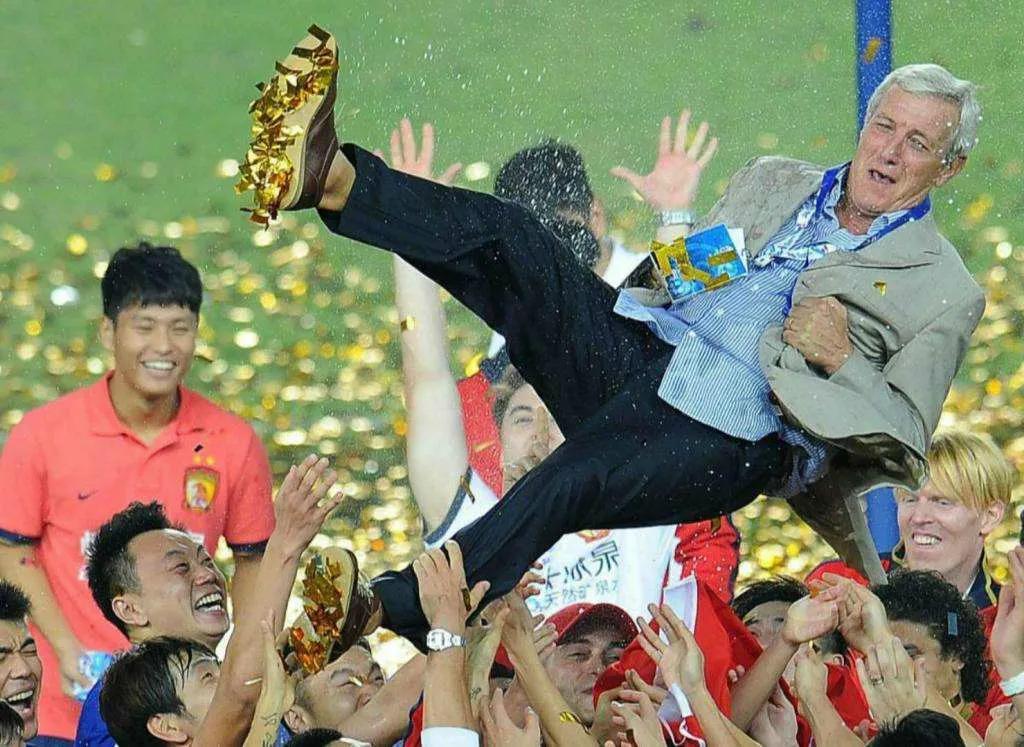 中国足球最后的巅峰广州恒大,恒大引领的金元足球