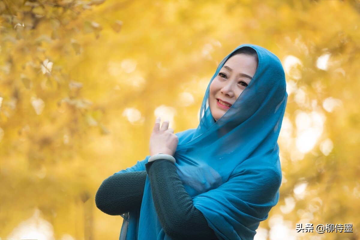 女生拍照脸大怎么解决,中年女人拍照构图技巧