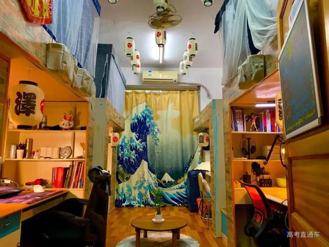 盘点那些环境极好大学宿舍,国内四大豪华大学宿舍