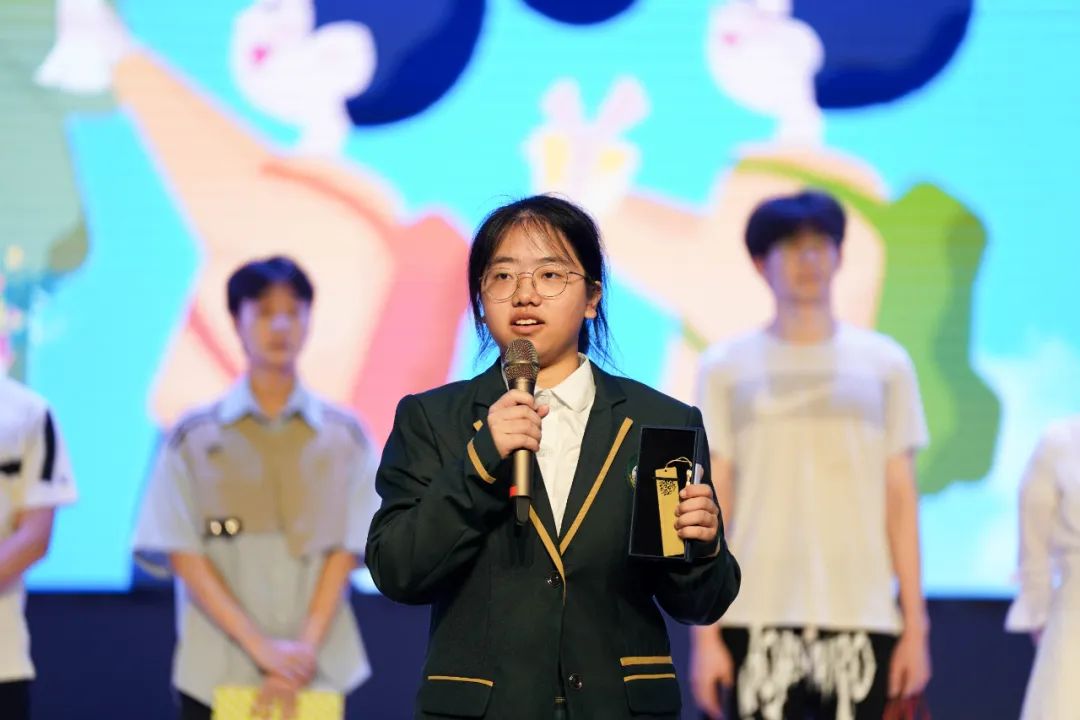 重庆市江北中学毕业典礼|情系江中青云万里