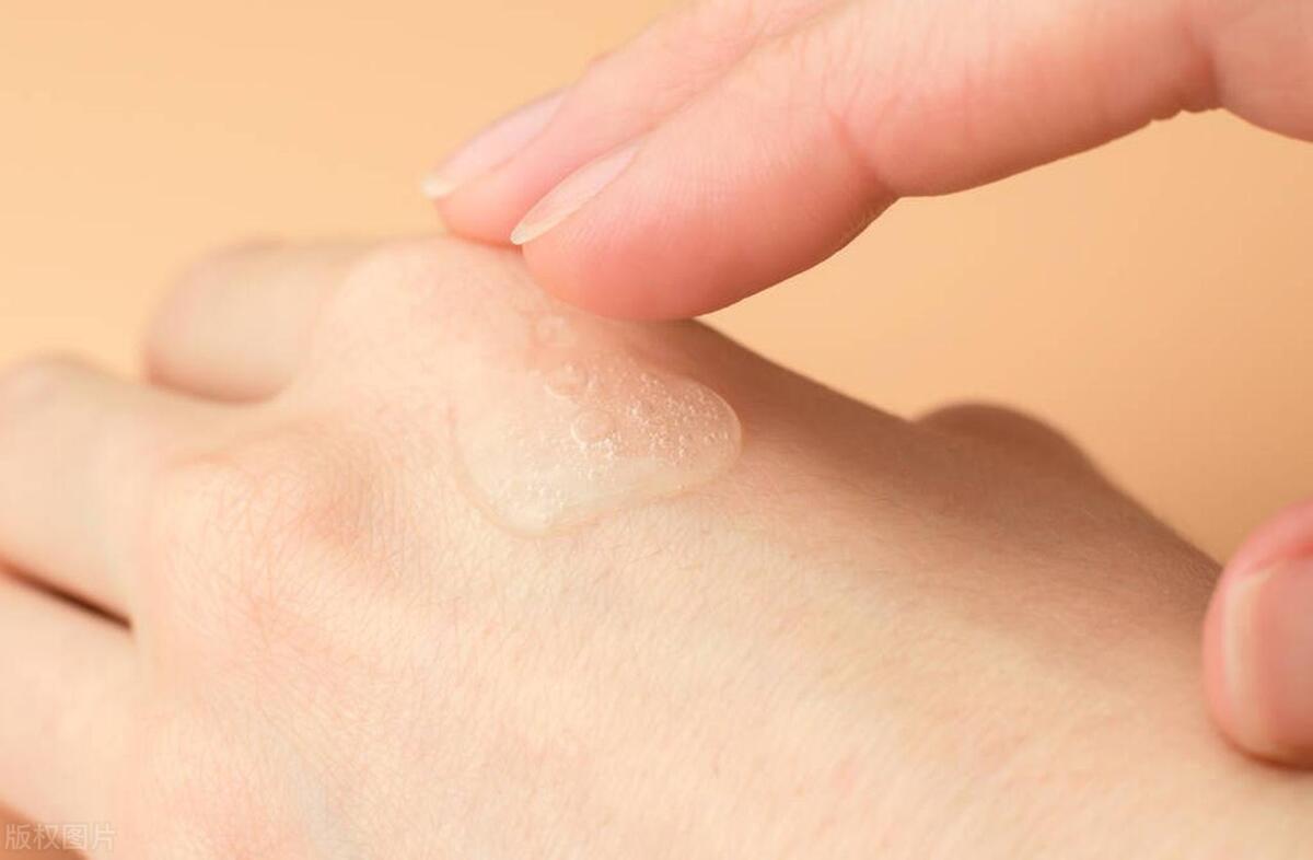 女性*处私**的润滑液到底是怎么产生的？如何改善*处私**干燥？