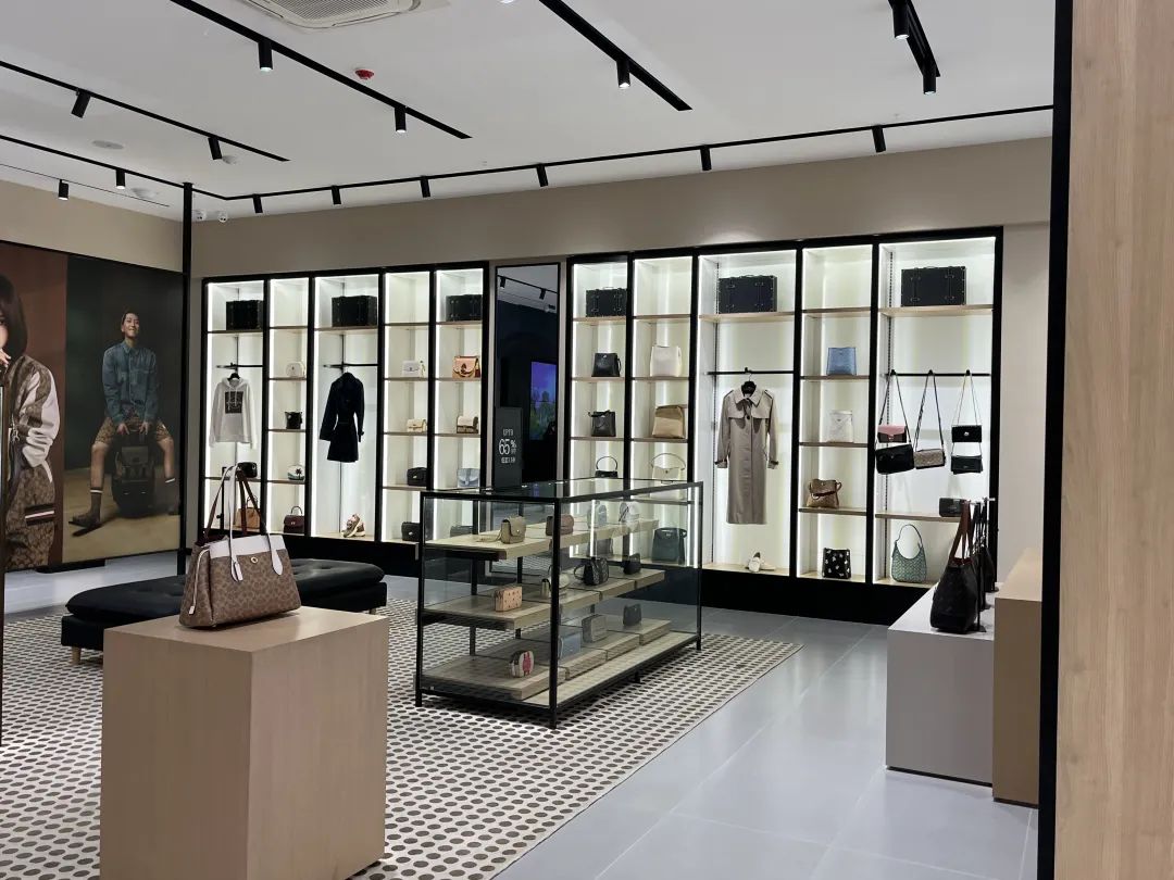 濂ョ壒鑾辨柉寰愬窞璐炬豹,璐炬豹鍚炬偊绻佸崕鐜扮姸