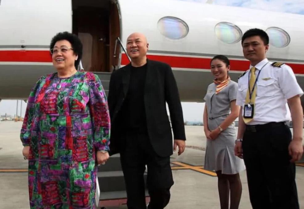 娱乐圈娶了富婆的10位男明星,娶了富婆的10位男星