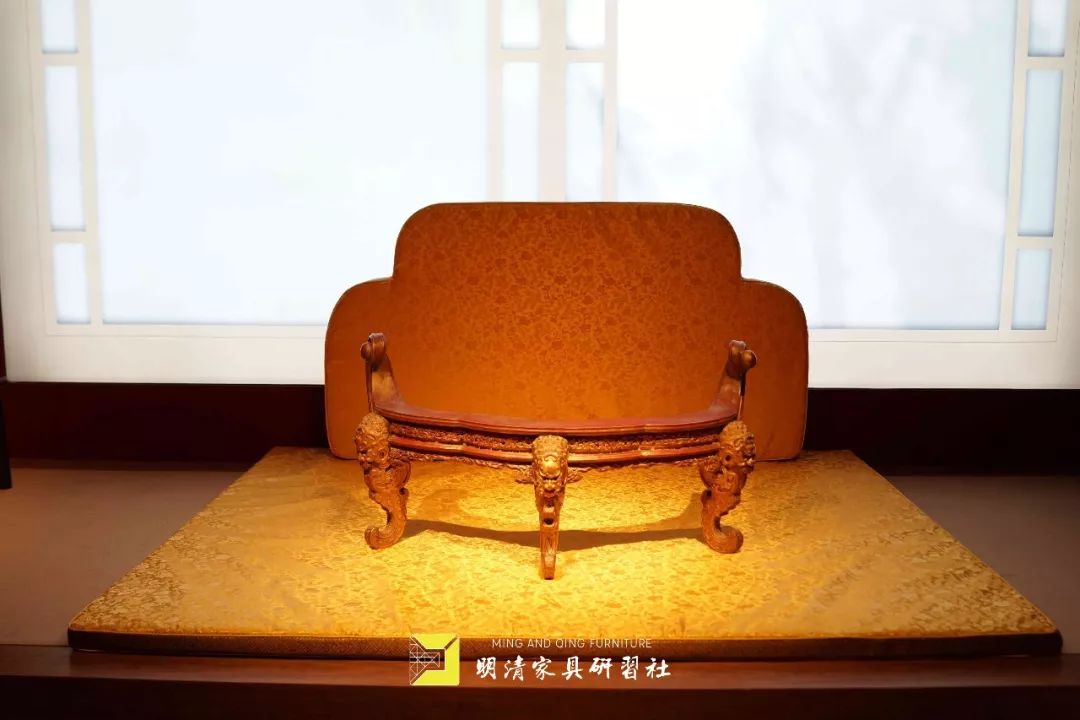 李白的家世之谜,李白床前明月光的床指什么