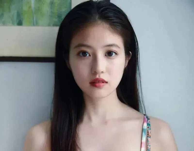 桥本环奈和福原遥两人长得好像,日本男性梦中情人