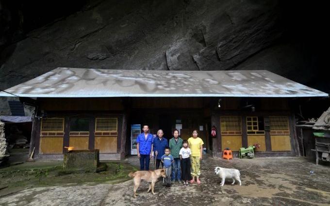 贵州80后农村小伙隐居深山,90后贵州小伙隐居