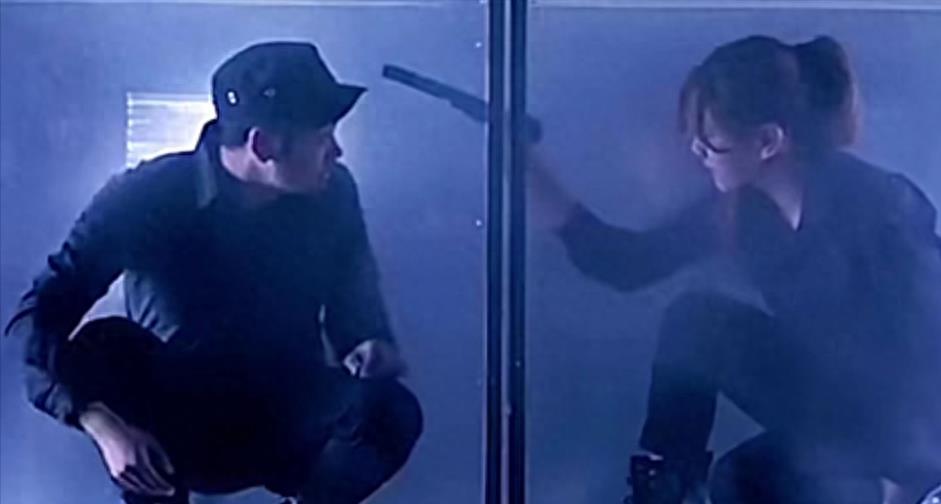 狂野诱惑！超辣女王舔刀瞬间！