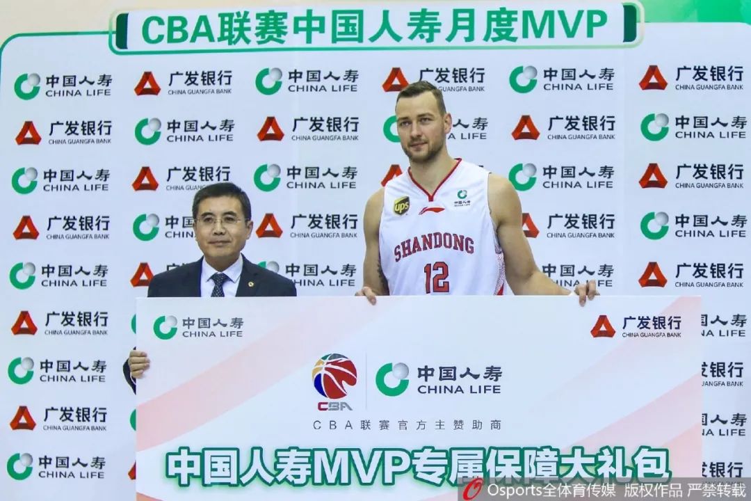 莫泰尤纳斯快攻,莫泰尤纳斯梦幻脚步nba