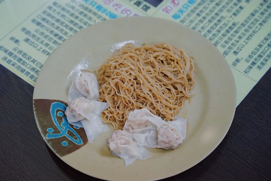 奇了怪了，究竟是什么宝地让广州老饕们也净爱往这钻？