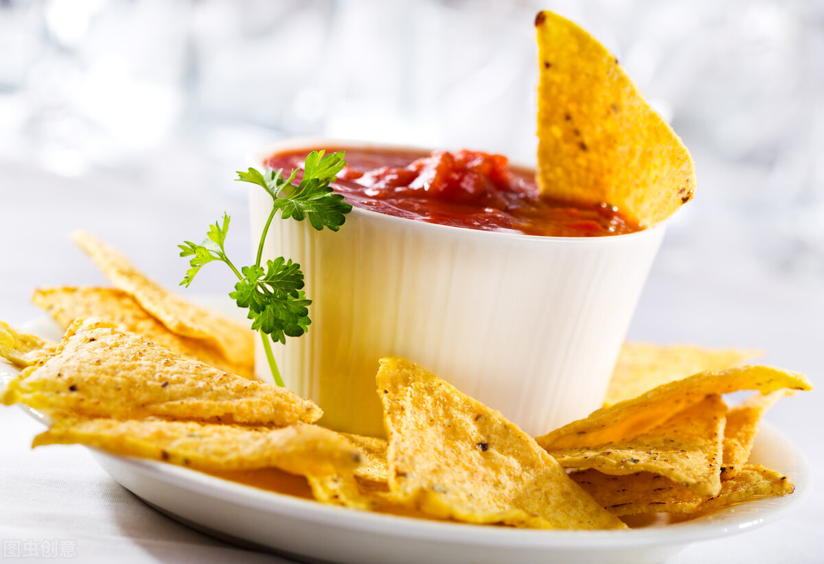 新手开爱拉夫零食连锁店宣传方案,进口零食店经营攻略