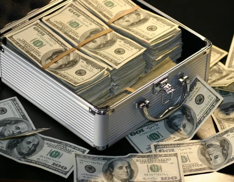 惊人变现！李总三个月从零到1.5亿现金的惊天魔法！