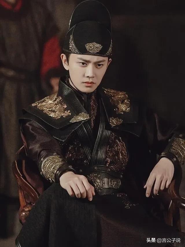 穿飞鱼服最好看的男明星,男演员穿飞鱼服