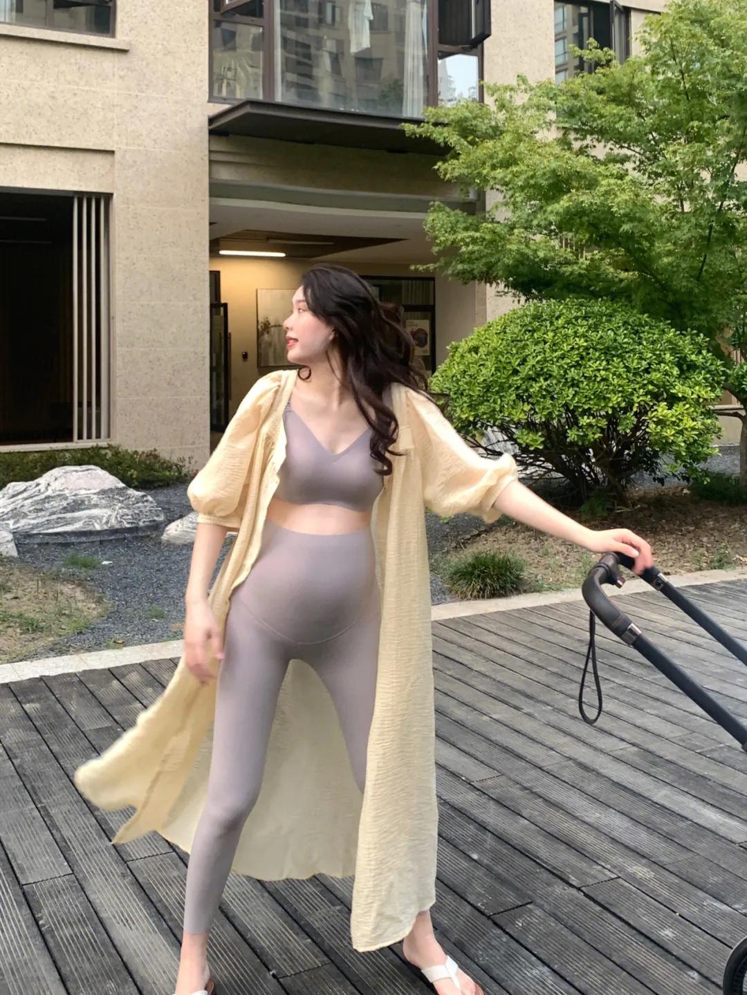 露肚子孕妈装,孕期露肚穿搭