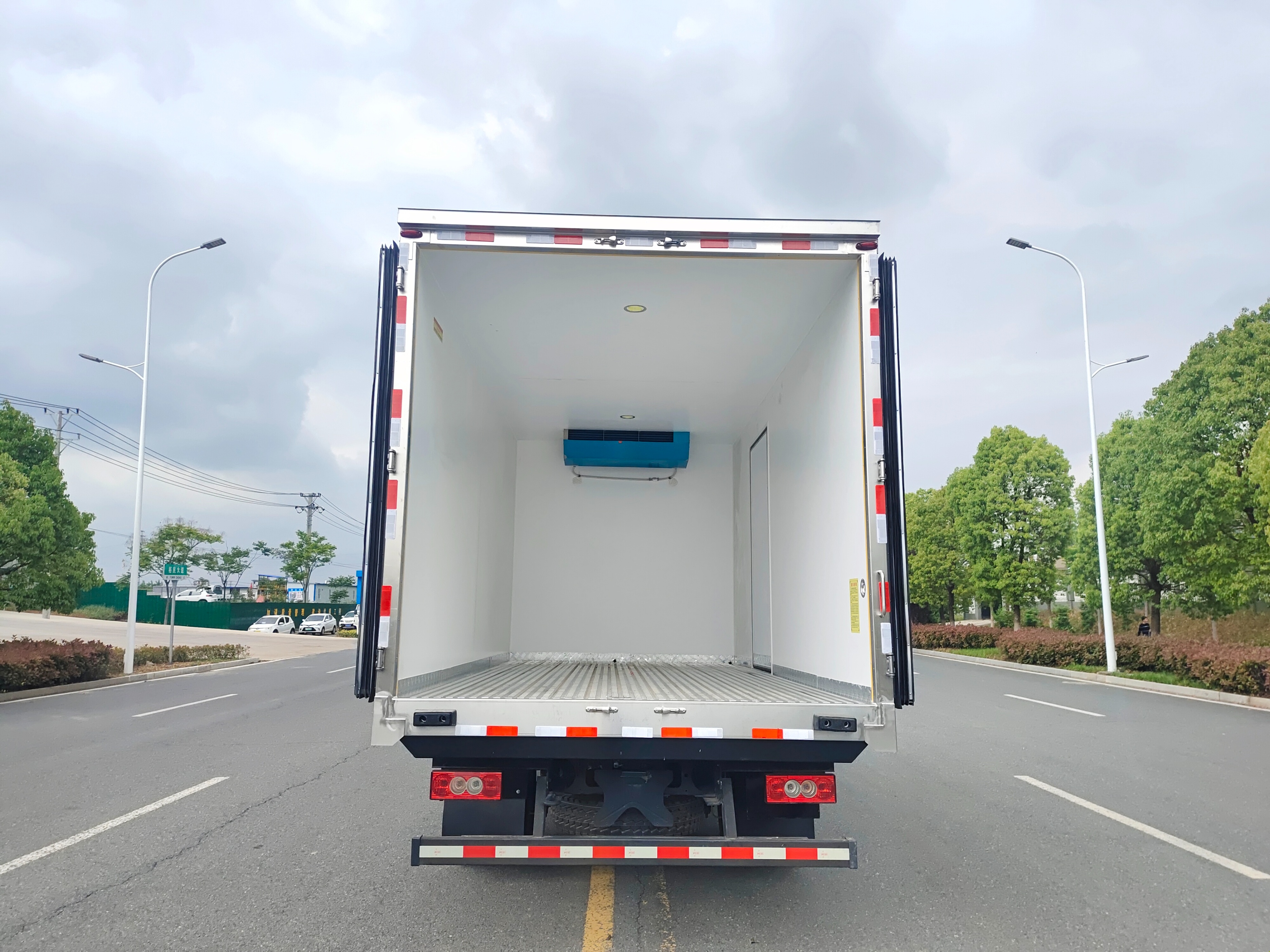 4米2福田欧马可蓝牌冷藏车,5米黄牌冷藏车绿通