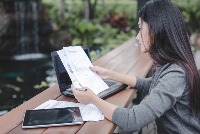 网络作家容易当吗,普通的网络作家真的没有出路吗