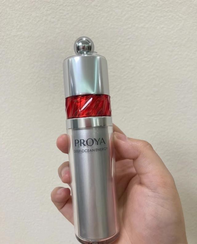 40岁女人适合眼霜,40岁女人合适的眼霜