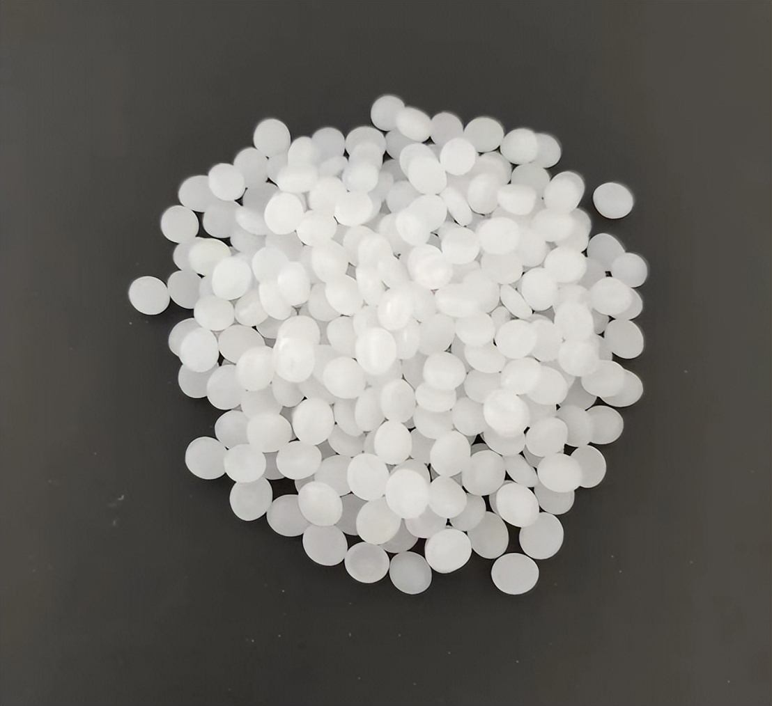 保鲜膜贴在皮肤上有什么危害,保鲜膜有毒吗对身体有害吗