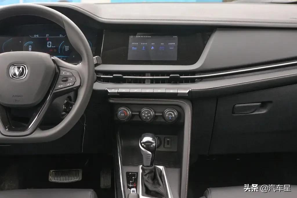 长安cs15最新款顶配全新改款,长安cs15车型最低价